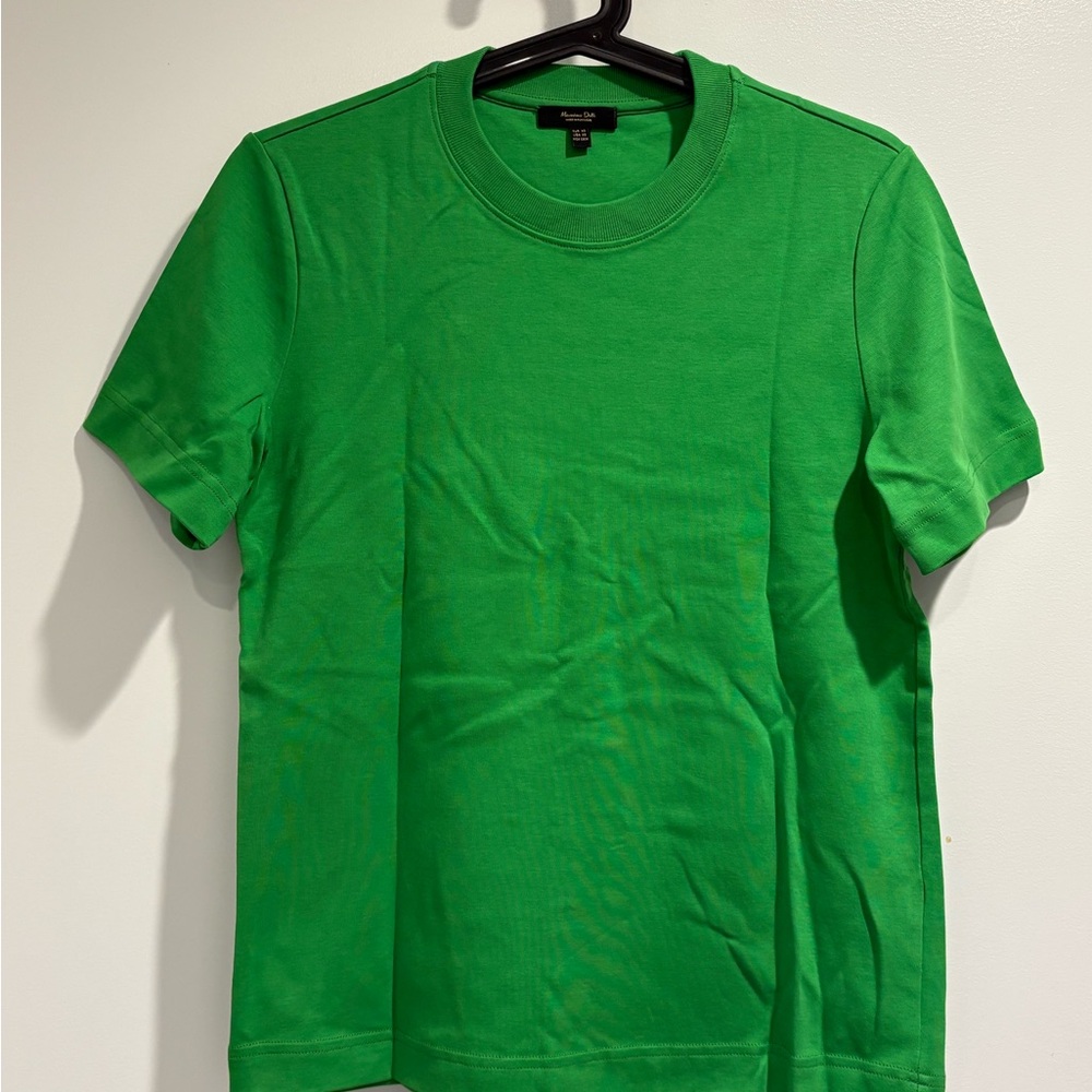 Massimo Dutti Green Short Sleeve Tee. New no tag